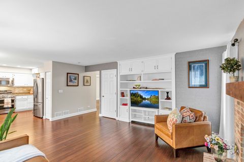 Tiny photo for 944 Cortney Drive, Carpentersville, IL 60110 (MLS # 12520383)