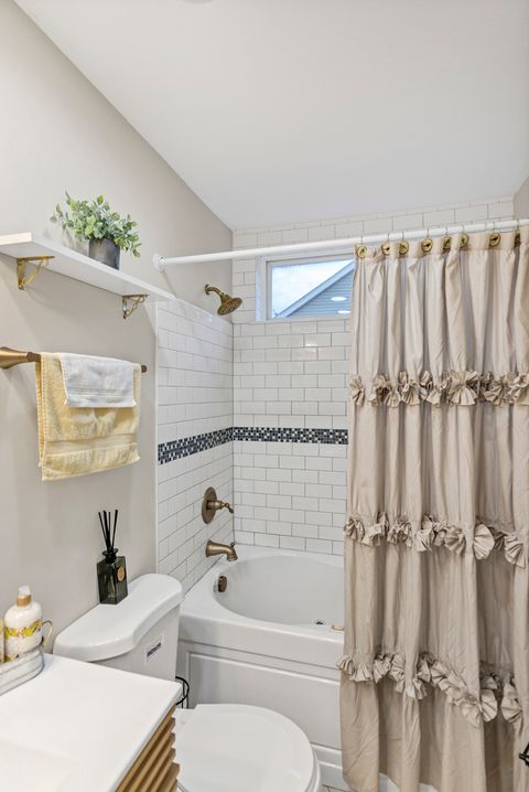 Tiny photo for 944 Cortney Drive, Carpentersville, IL 60110 (MLS # 12520383)