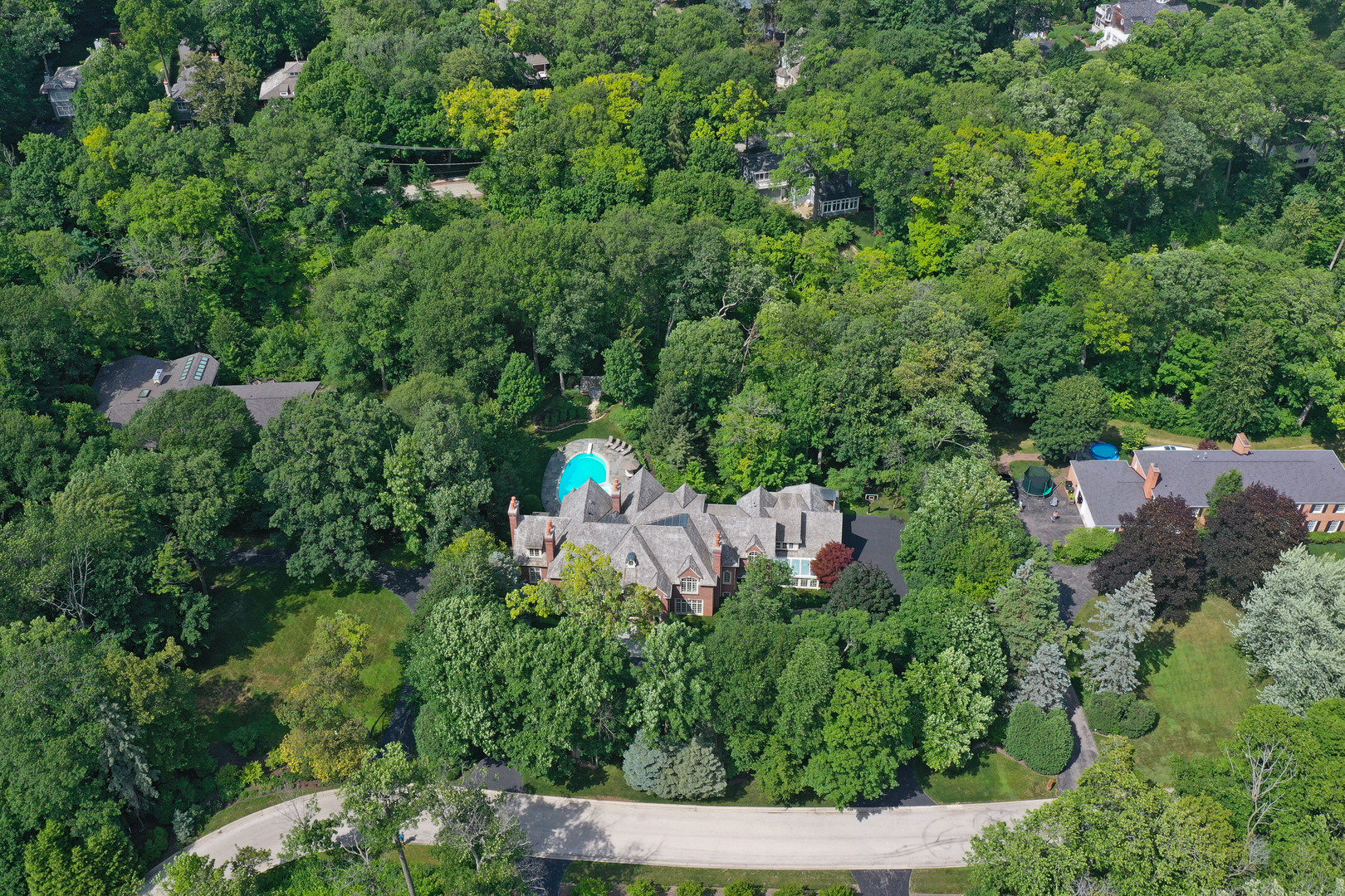 546 Lakeland Drive