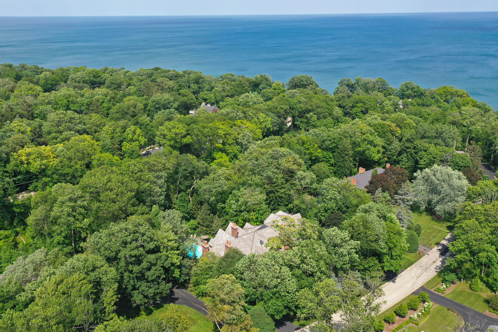 546 Lakeland Drive