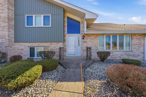 Tiny photo for 10641 Rachel Lane #3, Orland Park, IL 60467 (MLS # 12656672)