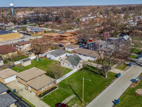 Tiny photo for 14624 Kenton Avenue, Midlothian, IL 60445 (MLS # 12618713)