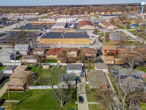 Tiny photo for 14624 Kenton Avenue, Midlothian, IL 60445 (MLS # 12618713)