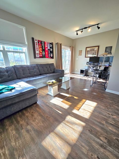 Tiny photo for 273 W 20th Street, Lombard, IL 60148 (MLS # 12518801)