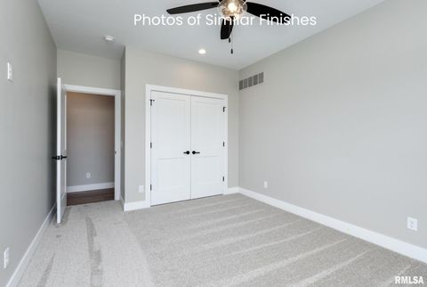 Tiny photo for 11 Viola Drive, Le Claire, IA 52753 (MLS # QC4267793)