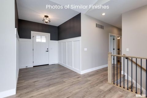 Tiny photo for 11 Viola Drive, Le Claire, IA 52753 (MLS # QC4267793)