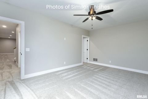 Tiny photo for 11 Viola Drive, Le Claire, IA 52753 (MLS # QC4267793)