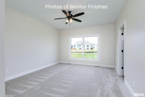 Tiny photo for 11 Viola Drive, Le Claire, IA 52753 (MLS # QC4267793)