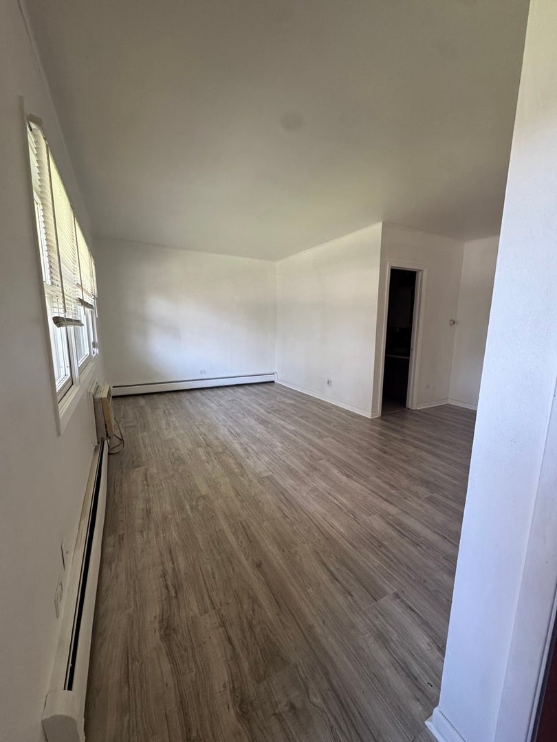 581 Burlington Avenue 8