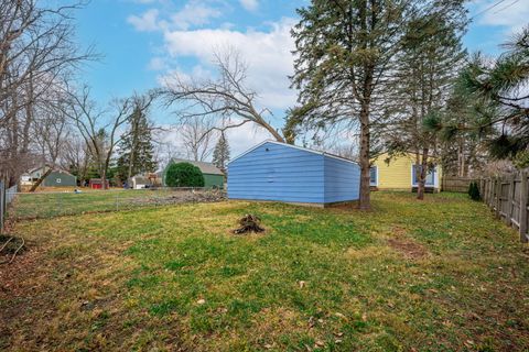 Tiny photo for 917 WILLARD Avenue, Rockford, IL 61101 (MLS # 12523836)