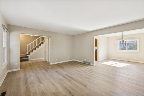 Tiny photo for 1041 Barlina Road, Crystal Lake, IL 60014 (MLS # 12502972)