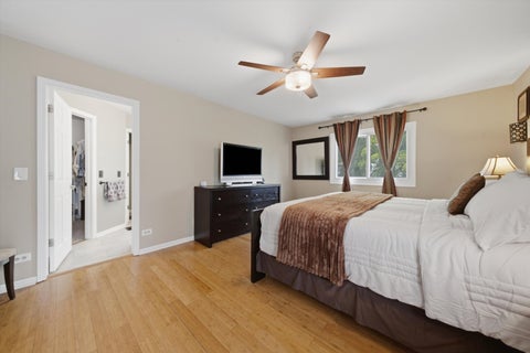 Tiny photo for 68 Chestnut Terrace, Buffalo Grove, IL 60089 (MLS # 12729780)