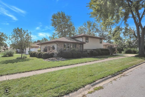 Tiny photo for 7531 170th Street, Tinley Park, IL 60477 (MLS # 12771955)