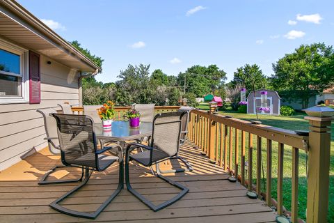 Tiny photo for 1005 PAUL Drive, St. Anne, IL 60964 (MLS # 12408420)