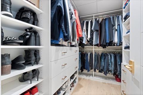 Tiny photo for 950 N Michigan Avenue #2804, Chicago, IL 60611 (MLS # 12634356)