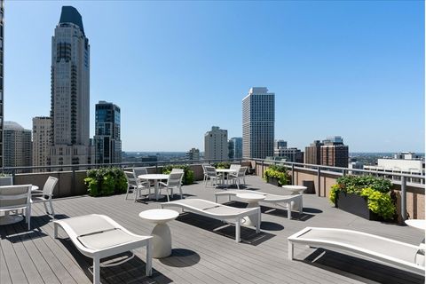 Tiny photo for 950 N Michigan Avenue #2804, Chicago, IL 60611 (MLS # 12634356)