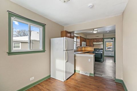 Tiny photo for 1105 Woodlawn Circle, Waukegan, IL 60085 (MLS # 12556045)