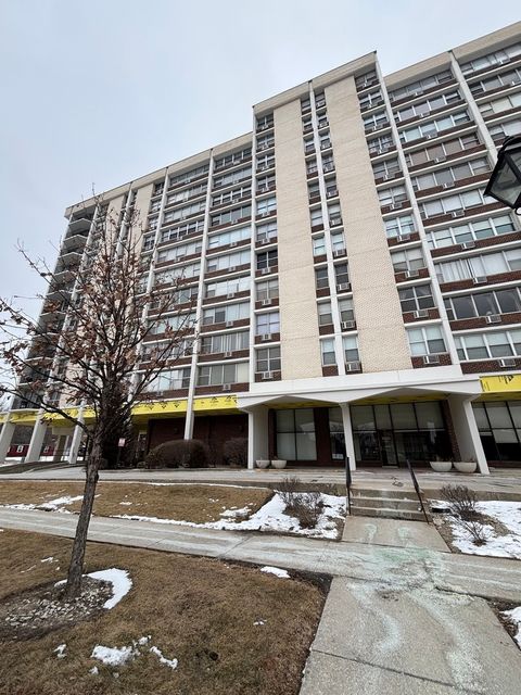 Tiny photo for 33 N Main Street #3-E, Lombard, IL 60148 (MLS # 12590179)