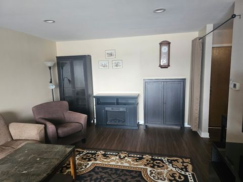 Tiny photo for 850 Wellington Avenue #415, Elk Grove Village, IL 60007 (MLS # 12529882)