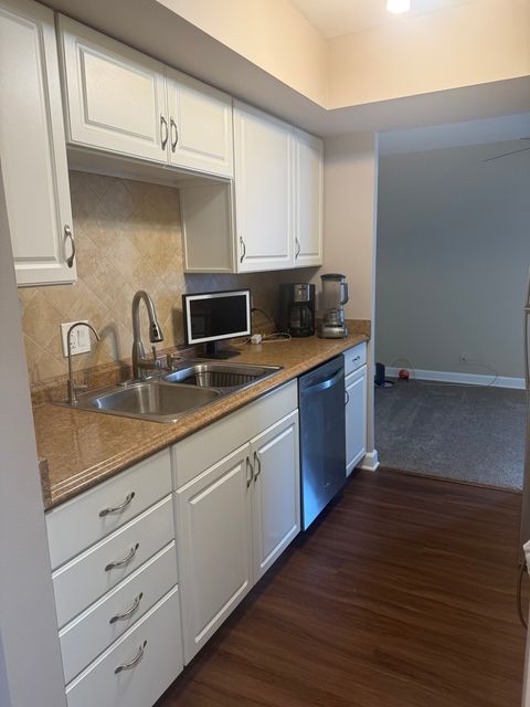 Tiny photo for 850 Wellington Avenue #415, Elk Grove Village, IL 60007 (MLS # 12529882)