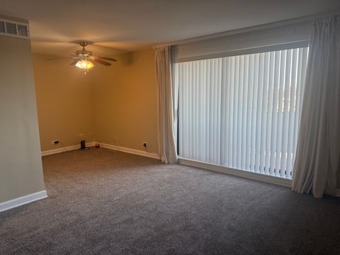 Tiny photo for 850 Wellington Avenue #415, Elk Grove Village, IL 60007 (MLS # 12529882)