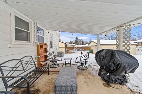 Tiny photo for 308 Macgregor Road, Lockport, IL 60441 (MLS # 12527456)