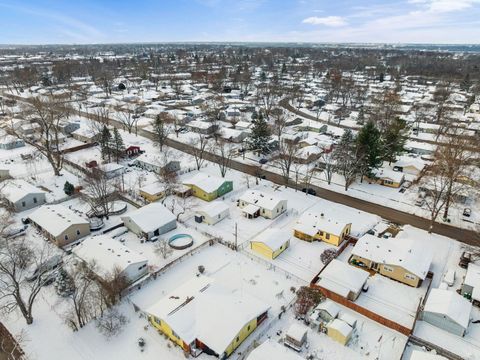 Tiny photo for 308 Macgregor Road, Lockport, IL 60441 (MLS # 12527456)