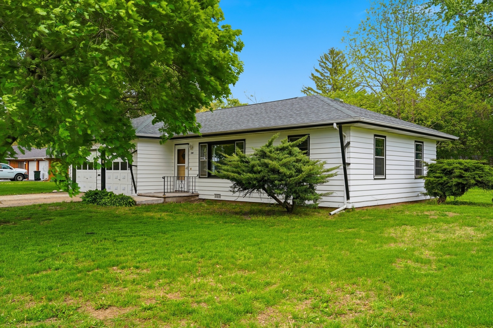1001 Sunset Drive