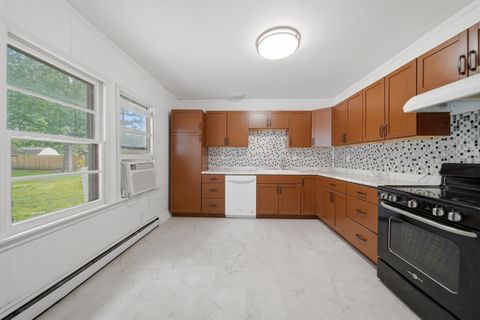 Tiny photo for 1001 Sunset Drive, Rock Falls, IL 61071 (MLS # 12641037)
