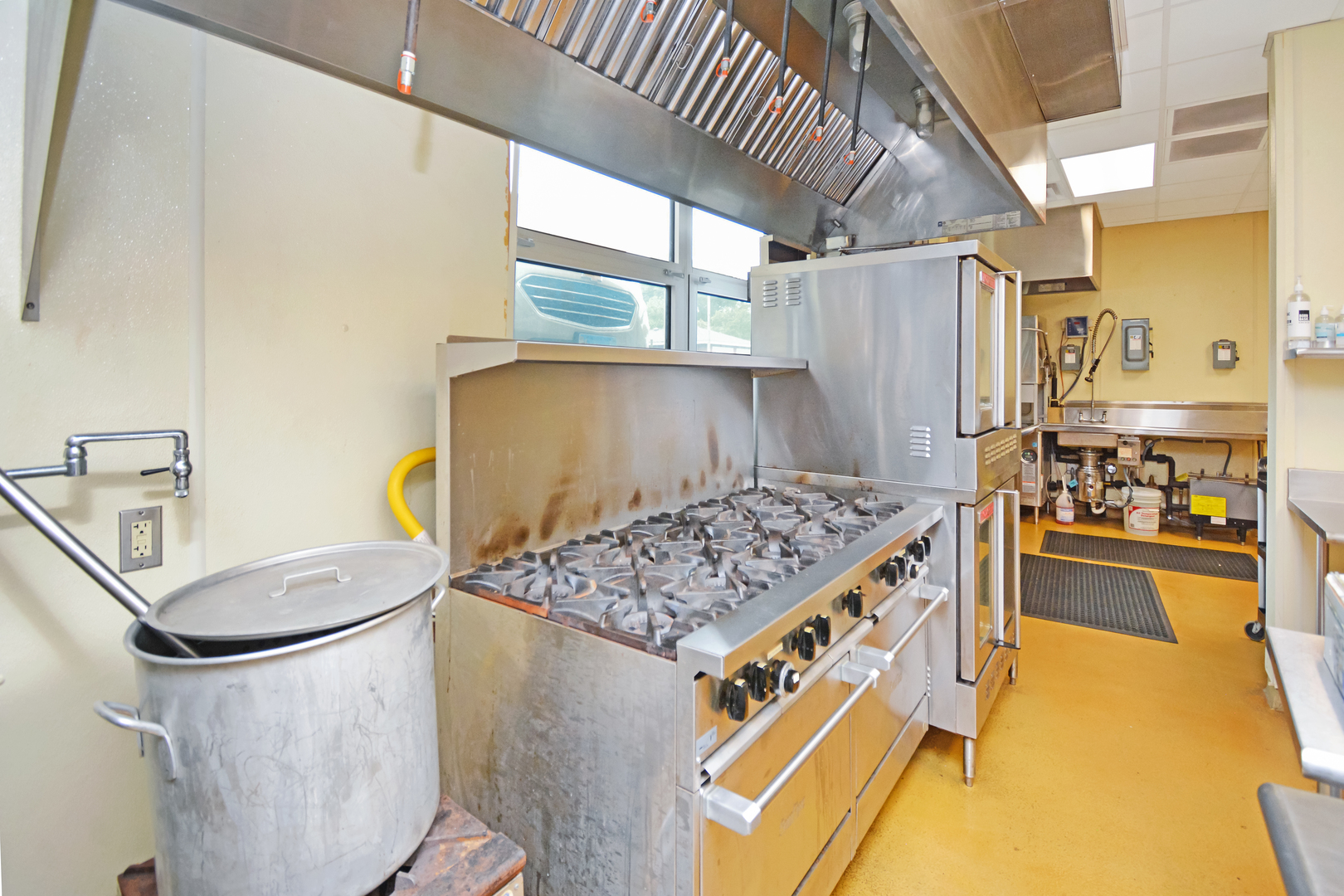 Bloomington, Illinois 61701, United States, ,Commercial,Active,143632