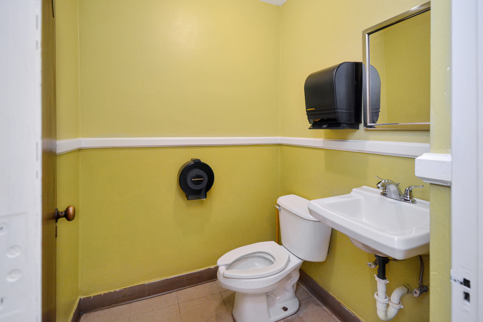 Bloomington, Illinois 61701, United States, ,Commercial,Active,143632