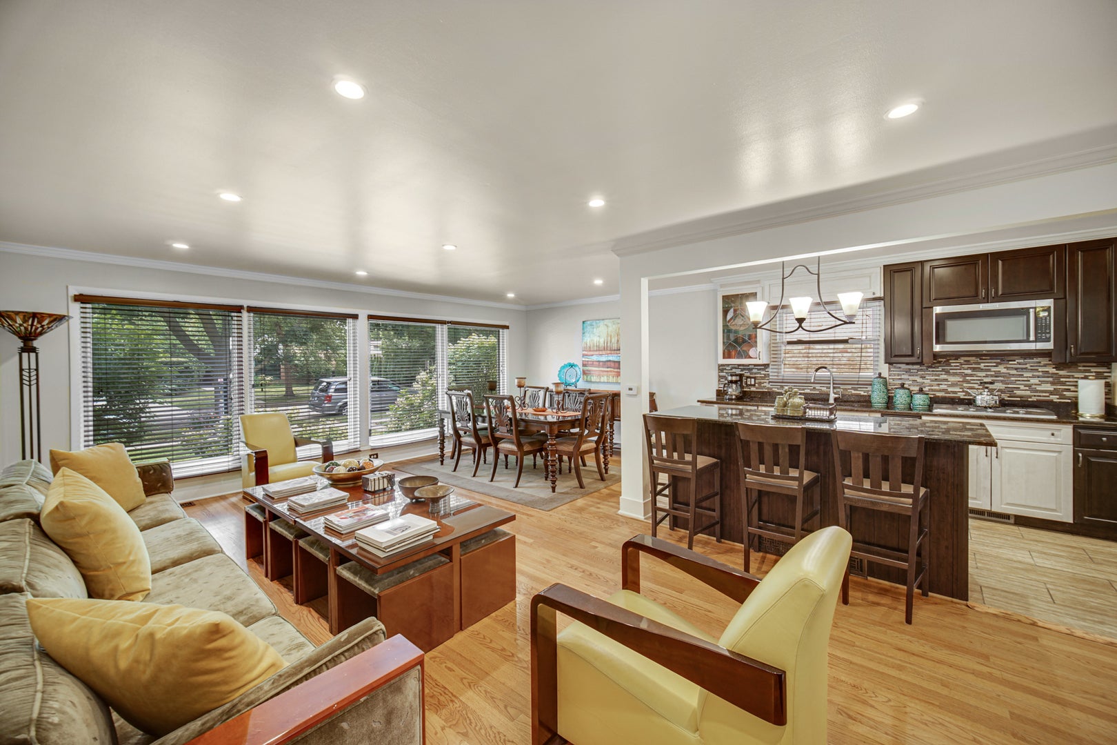 9110 Forestview Road