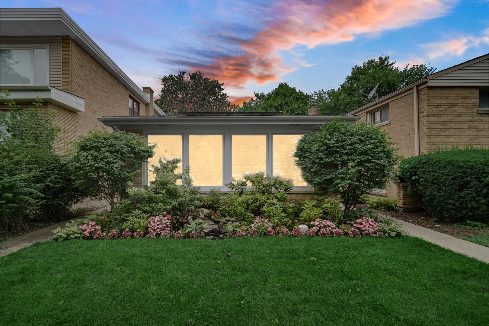 9110 Forestview Road