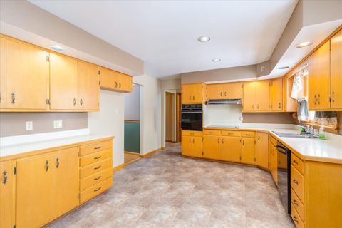 Tiny photo for 708 E Thompson Street, Princeton, IL 61356 (MLS # 12527309)