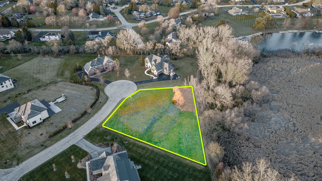 23697 N Matthew Court