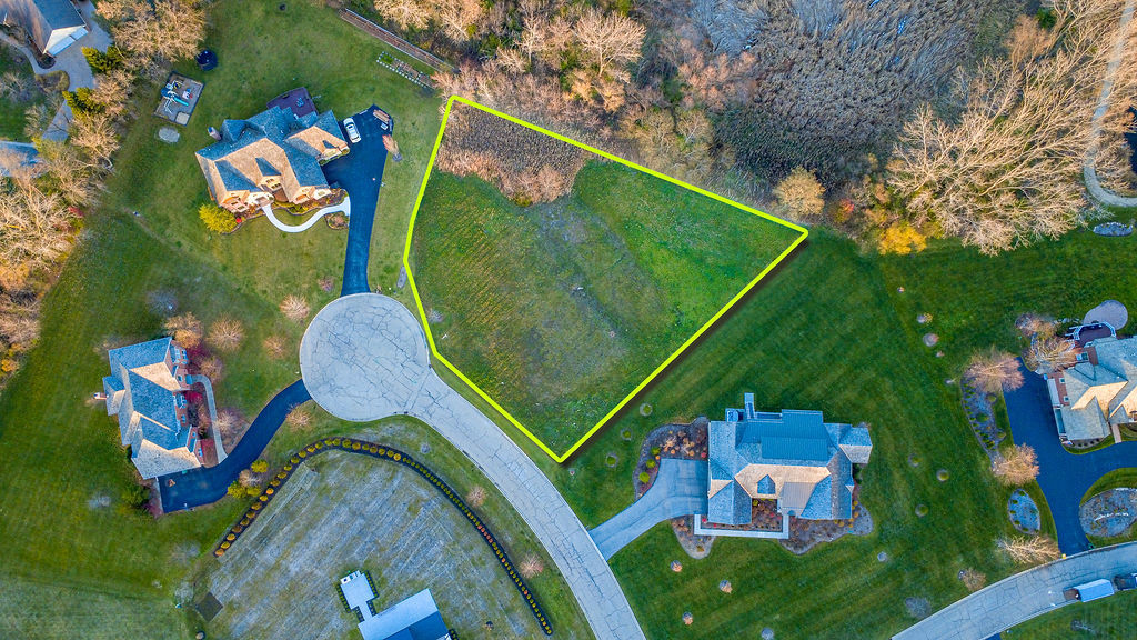 23697 N Matthew Court