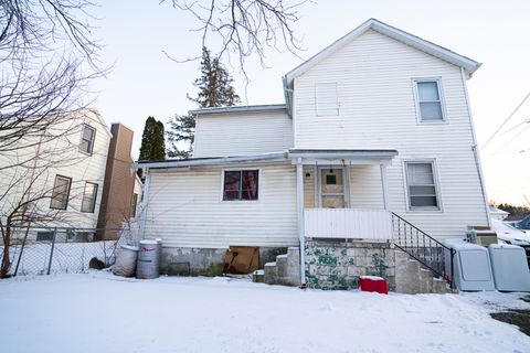 Tiny photo for 758 W Moseley Street, Freeport, IL 61032 (MLS # 12450122)