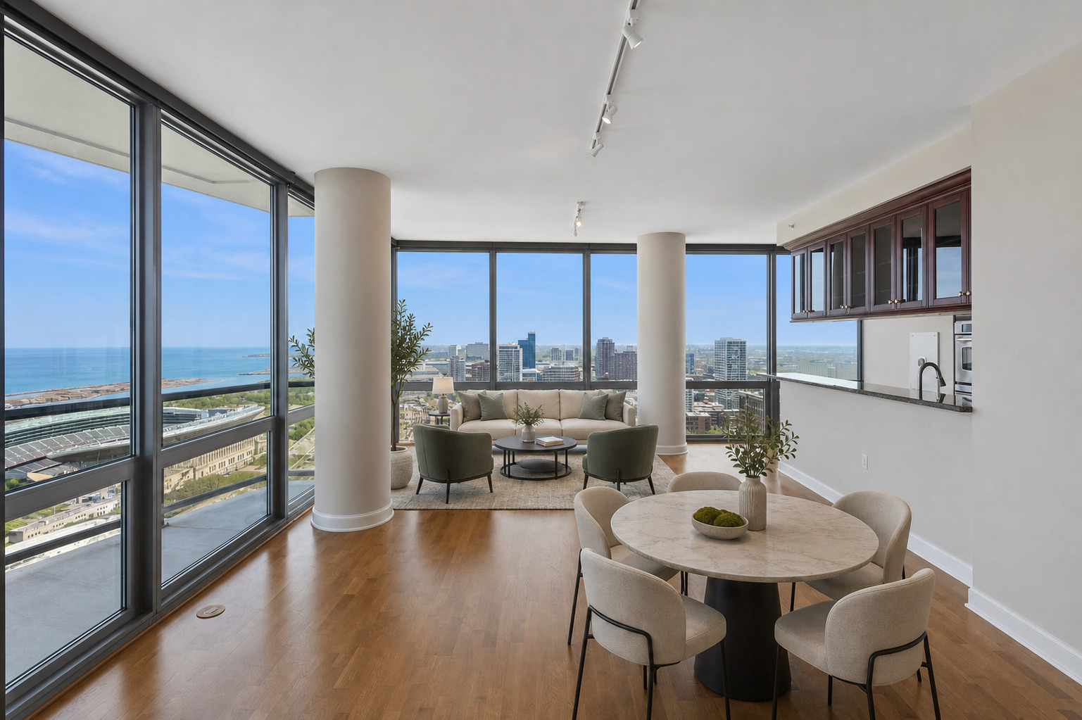 1235 S Prairie Avenue 3504