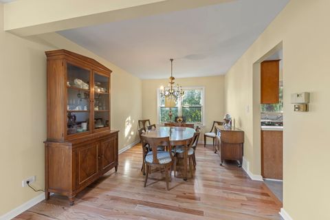 Tiny photo for 607 E Wilson Avenue, Lombard, IL 60148 (MLS # 12498360)