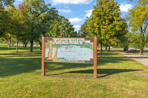 Tiny photo for 607 E Wilson Avenue, Lombard, IL 60148 (MLS # 12498360)