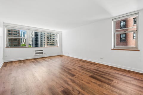 Tiny photo for 253 E Delaware Place #7H, Chicago, IL 60611 (MLS # 12655317)