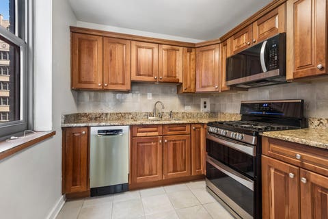 Tiny photo for 253 E Delaware Place #7H, Chicago, IL 60611 (MLS # 12655317)