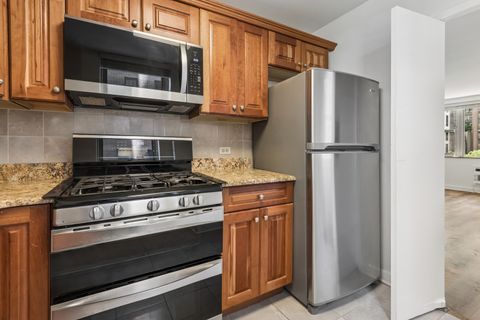 Tiny photo for 253 E Delaware Place #7H, Chicago, IL 60611 (MLS # 12655317)