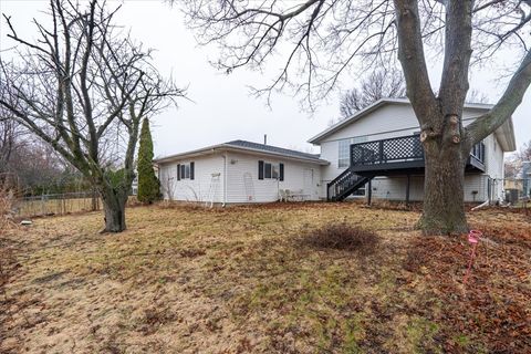Tiny photo for 1211 Brentwood Court, Normal, IL 61761 (MLS # 12583408)