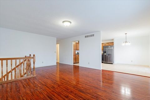 Tiny photo for 1211 Brentwood Court, Normal, IL 61761 (MLS # 12583408)