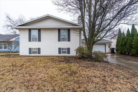 Photo of 1211 Brentwood Court, Normal, IL 61761 (MLS # 12583408)