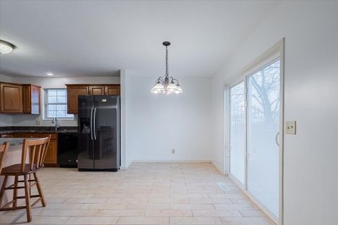 Tiny photo for 1211 Brentwood Court, Normal, IL 61761 (MLS # 12583408)