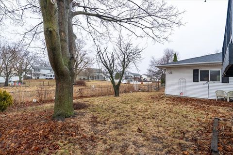 Tiny photo for 1211 Brentwood Court, Normal, IL 61761 (MLS # 12583408)