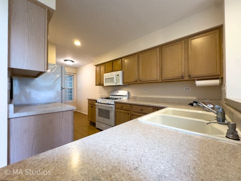Tiny photo for 9359 BROCKTON Lane #0, Des Plaines, IL 60016 (MLS # 12703977)