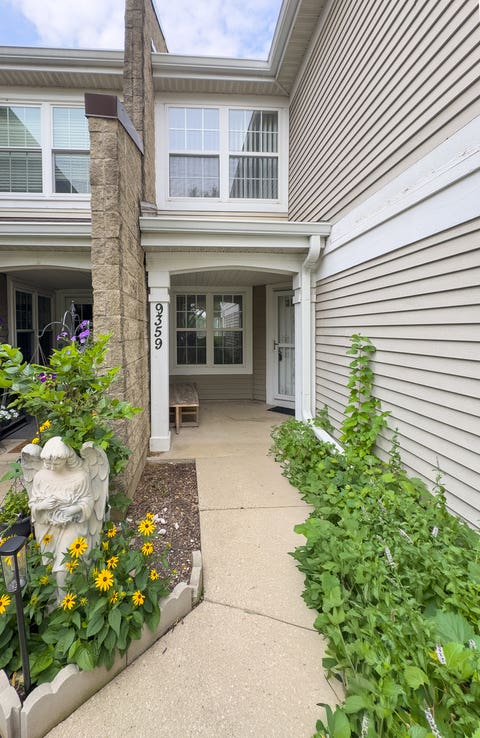 Tiny photo for 9359 BROCKTON Lane #0, Des Plaines, IL 60016 (MLS # 12703977)